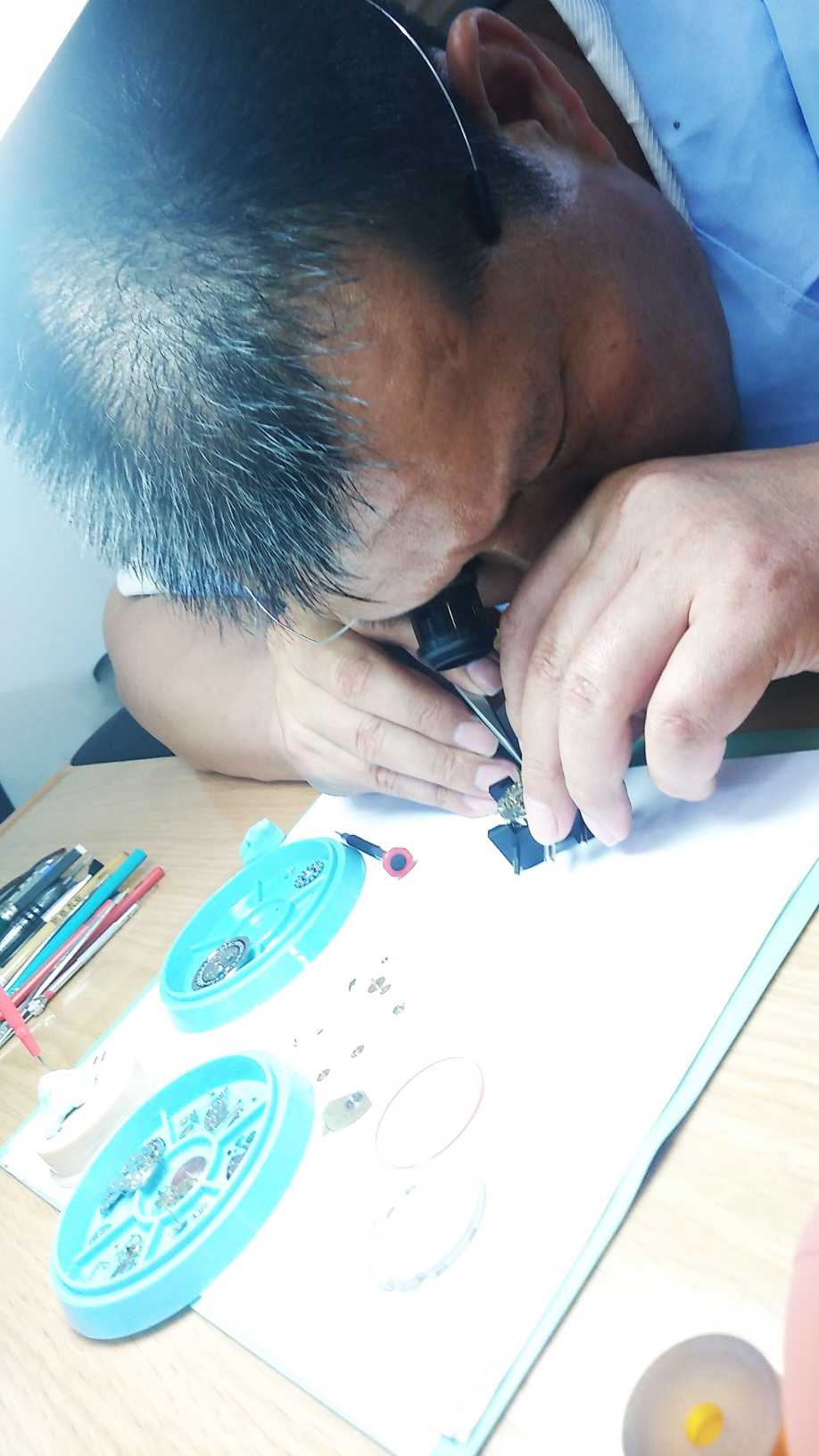 浪琴官网客服电话（浪琴手表机芯生锈的解决方法）