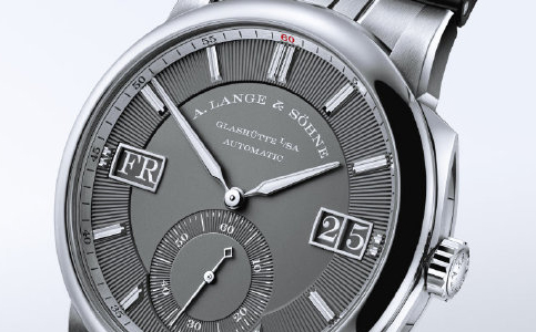 朗格手表换个玻璃多少钱（朗格手表有雾如何解决？）