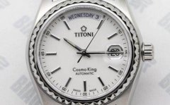 梅花手表售后服务点（了解梅花手表进灰的原因）