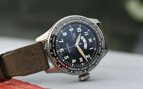 万国售后保养服务中心(万国手表日常保养的正确方法)