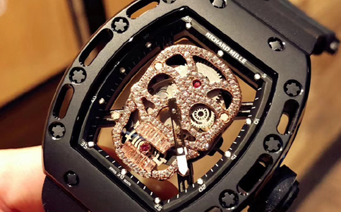 理查德米勒手表维修中心（理查德米勒手表脏污的处理）