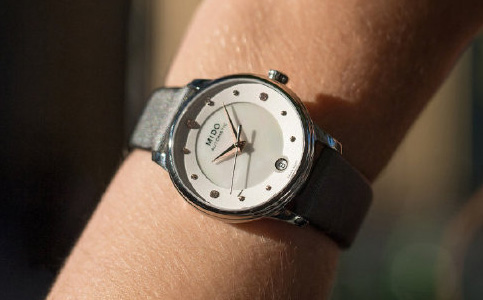 美度手表维修点售后服务中心电话（处理美度手表进灰的问题）