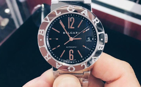 宝格丽手表售后中心电话(处理宝格丽手表划痕问题)