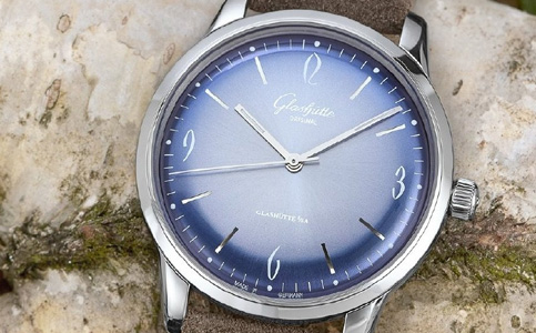 格拉苏蒂手表售后维修中心点(如何处理格拉苏蒂手表划痕)