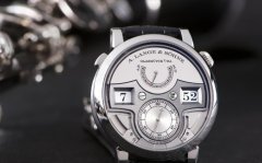 朗格官网维修电话（朗格手表表面出现小瑕疵）